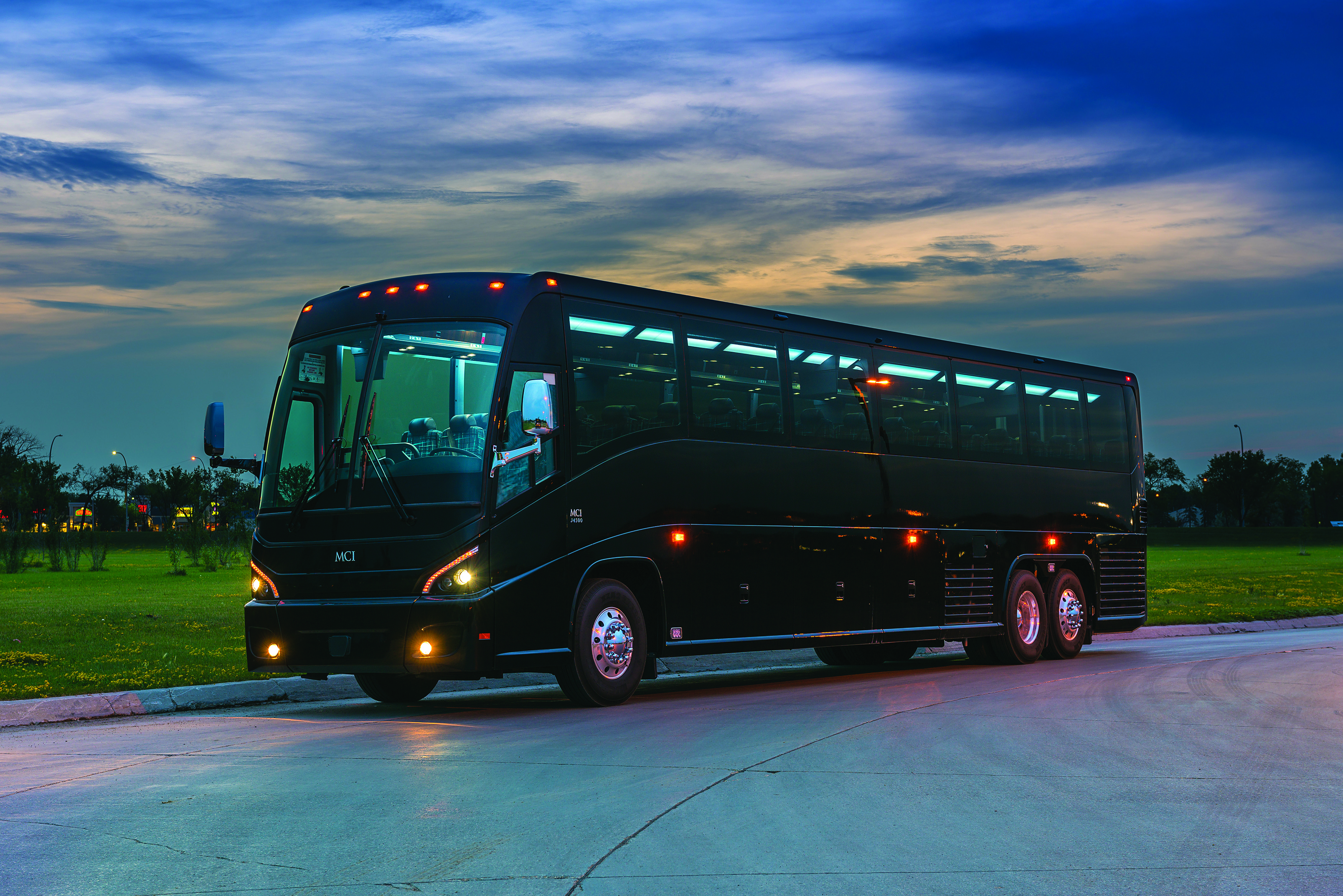 what is a motor coach tour operator